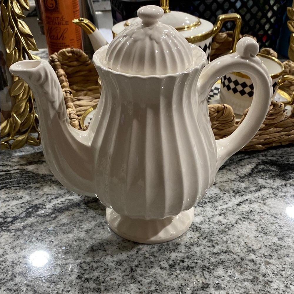 VTG. American Atelier “Athena” Creamy White Ironstone Ribbed Fluted Tea Pot!